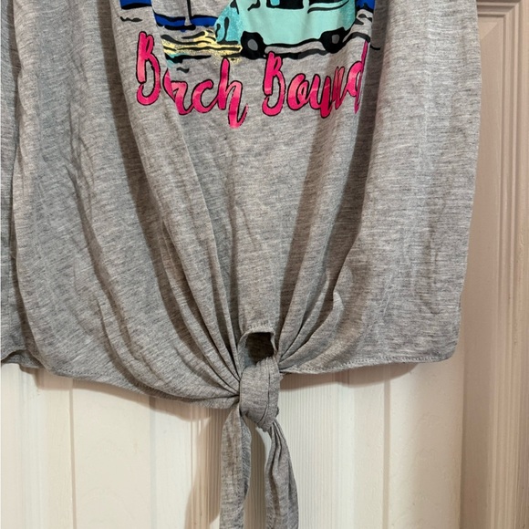 Set of 2 NWT Tank Tops - Picture 8 of 9